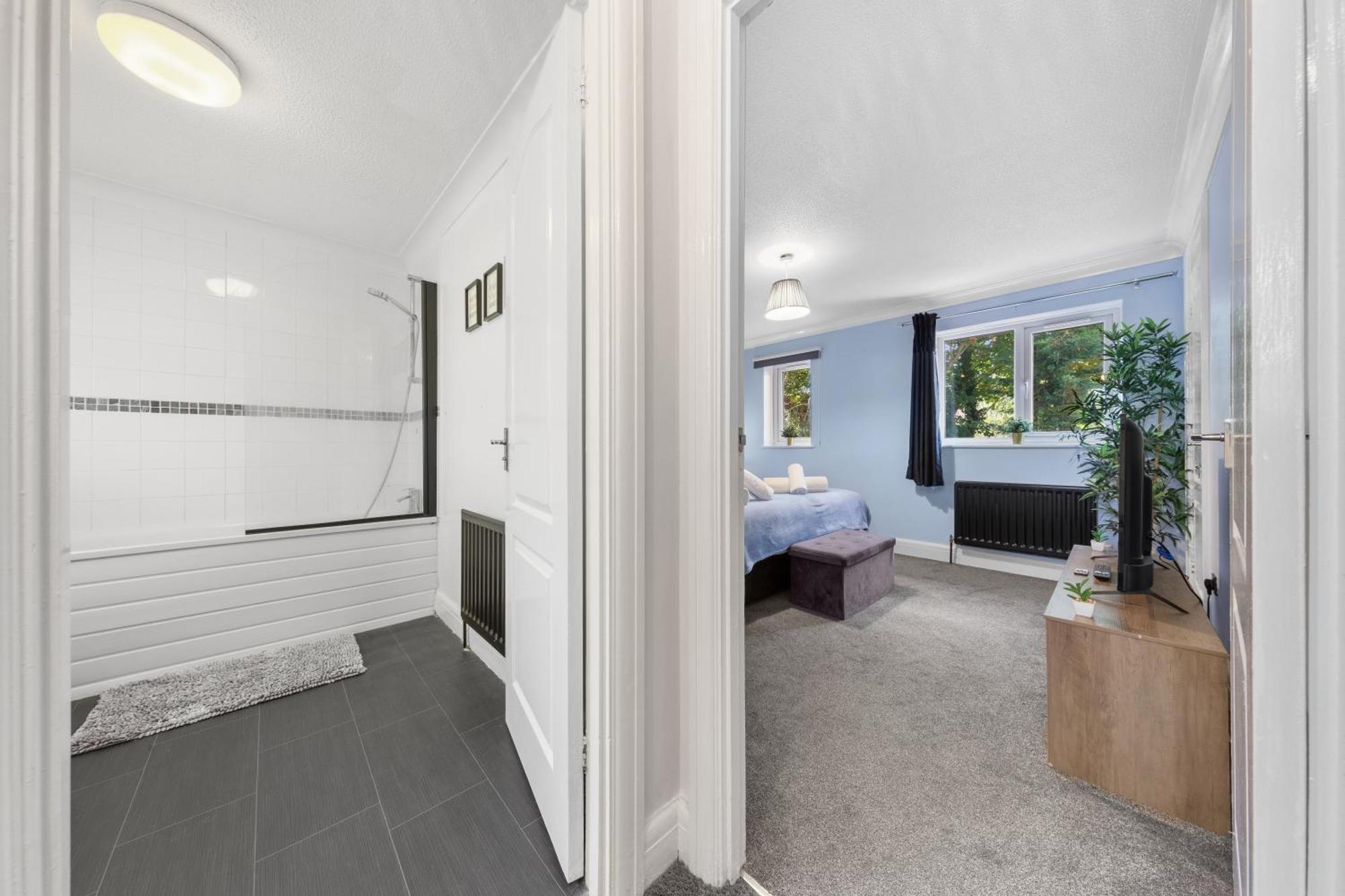 Watford Cozy Full Home - Perfect For Harry Potter Studios! Exterior photo